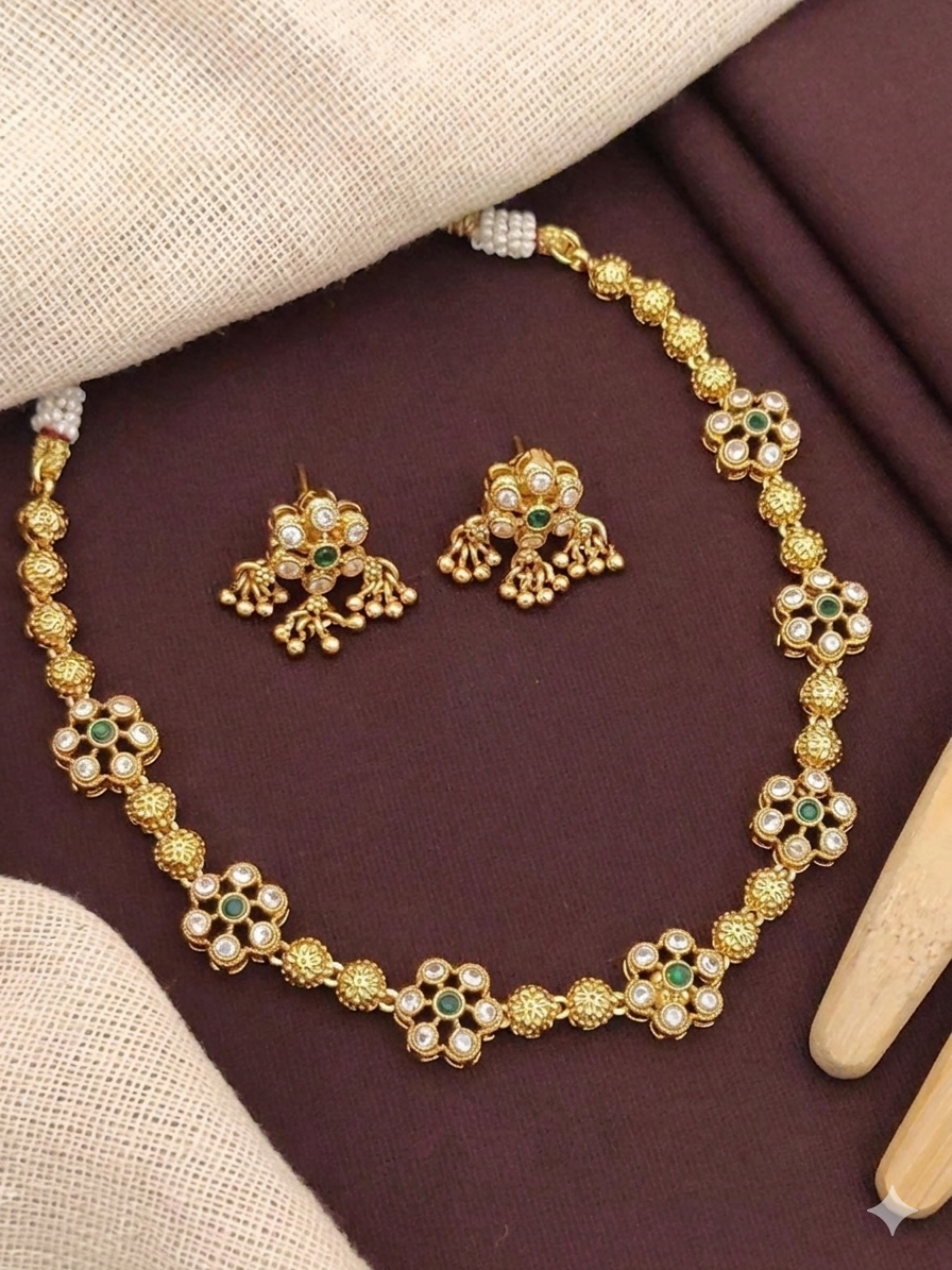 500Count Traditional Golden Beaded Necklace Set with 2 Earrings 5